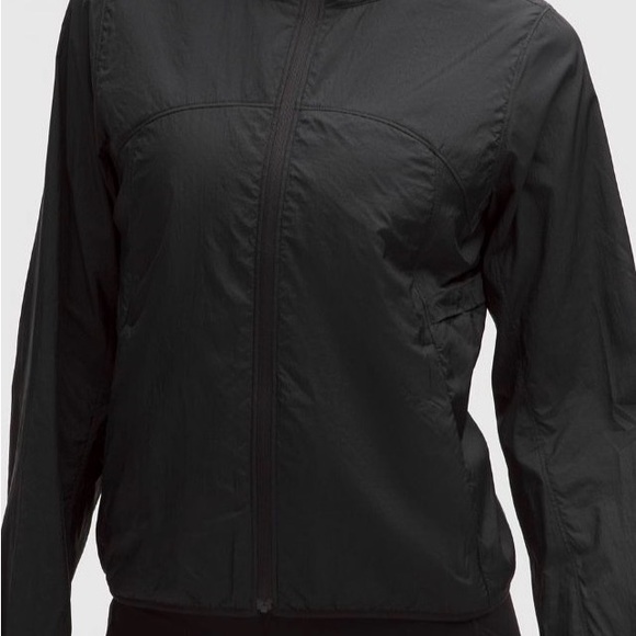 NWT lululemon women’s insulEight cold weather run shell Jacket